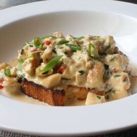 Crème Chicken with Bread